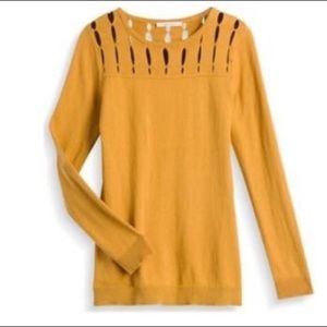 41 Hawthorn Marlie Slit Yoke detail pullover